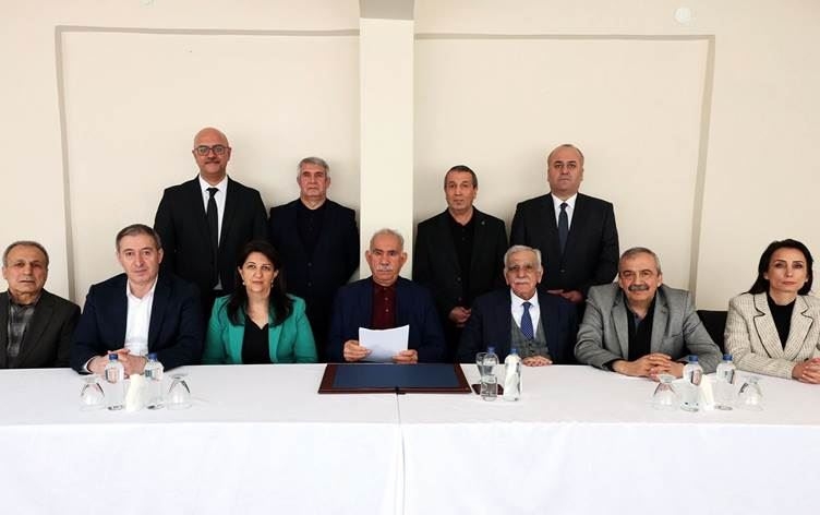 DEM Party Delegation Visits Abdullah Öcalan in İmralı Prison Amid PKK Disarmament Process