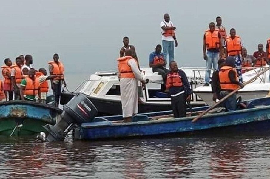 بەلەمێکی نەفەر هەڵگر لە وڵاتی نەیجیریا نوقم بوو