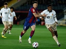 باكيتا وليفاندوفسكي يلوحان في أفق الميركاتو السعودي