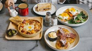 ما الوقت المثالي لتناول وجبة الإفطار؟ وما أهم مكوناتها لإنقاص الوزن؟