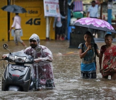 بەهۆی بارانبارینی کوشندە لە وەرزی گەرما لە هیندستان ١٧٣ کەس گیانیان لەدەستدا
