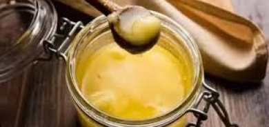 للصحة الإنجابية والهضمية والعقلية... 5 طرق لاستخدام السمن البلدي