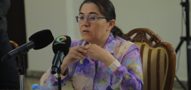 پ.ی.د.ئەرخەوان محەمەد عوبێد  لە كولێژی پەروەردەی زانكۆی كەركووك:     مامۆستای زمانی كوردی دەبێت دەرك بەو گرنگییە بكات كە لەسەر شانیەتی، چونكە شكۆی مانەوەی زمانەكە و بونیادی نەتەوەی كەوتووەتە ئەستۆ