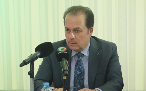 د. سالار عوسمان  بەرپرسی بەشی ڕۆشنبیری و ڕاگەیاندنی پارتی دیموكراتی كوردستان:   ئەركی سەرشانی هەموو لایەكمانە هەوڵەكانمان یەك بخەین بۆ ئەوەی سایكۆلۆژیەتی شانازیكردن بە زمان و فەخری زمانی كوردی دروست بكەین