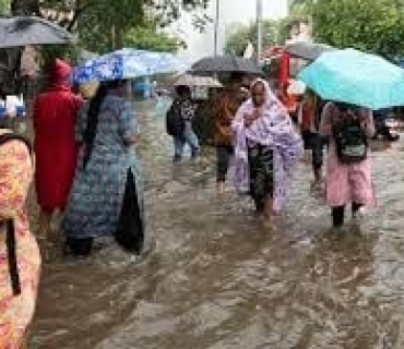 لە ئەنجامی لافاوێکی وێرانکەر کە بەهۆی بارانبارین دروست بووە، ژمارەی ونبووەکان بەرز دەبێتەوە