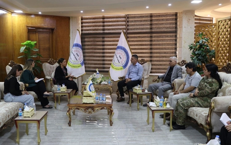 Heyeteke bilind a Brîtanyayê Rojavayê Kurdistanê ziyaret kir