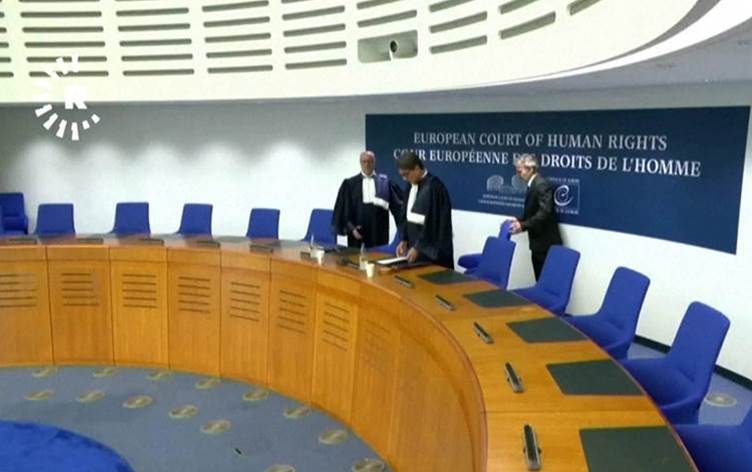 Dadgeha Bilind a Ewropayê ceza da Hikûmeta Îrlandayê