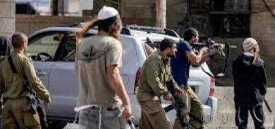 المستوطنون الإسرائيليون يكثفون حملتهم لطرد الفلسطينيين من الضفة الغربية