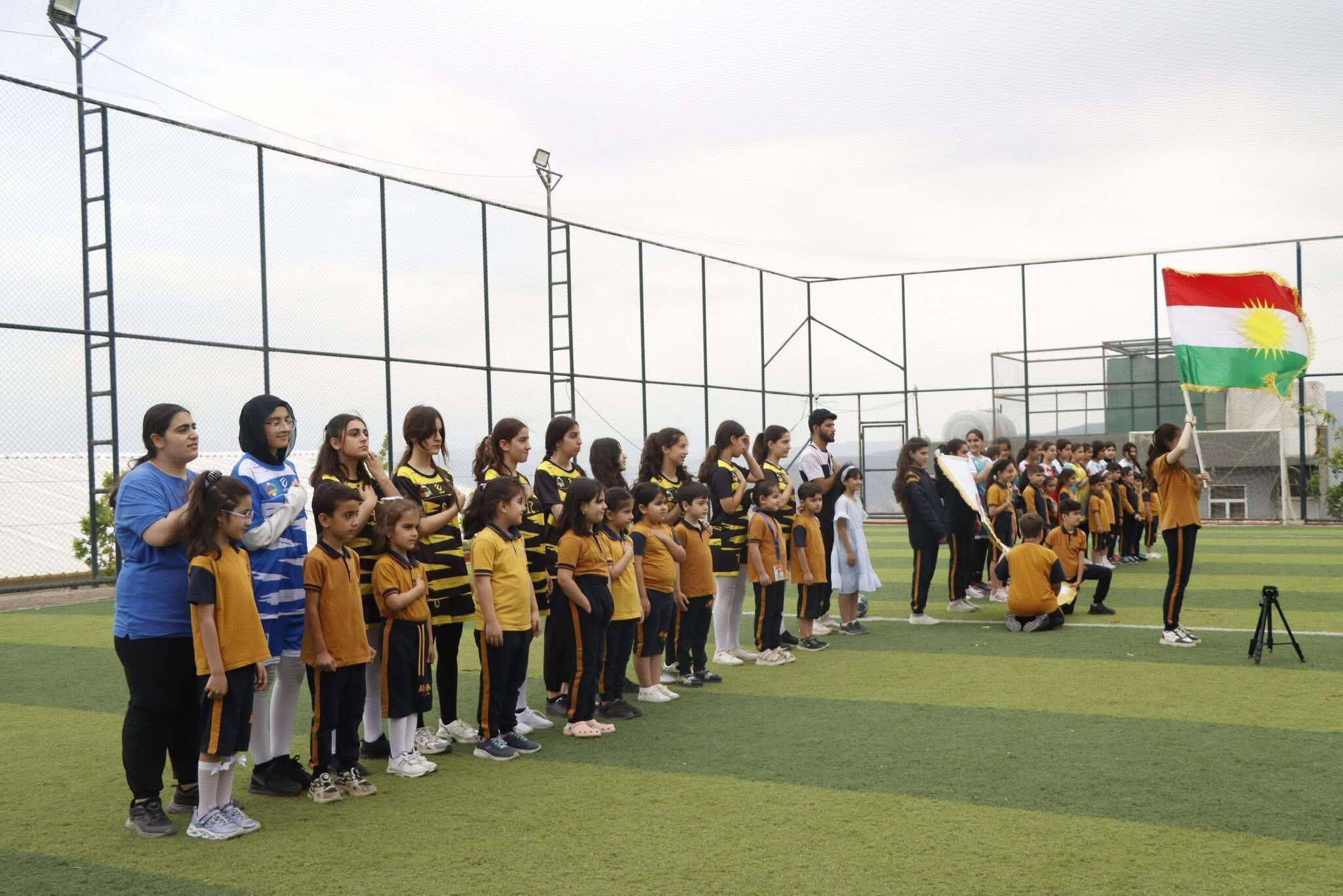 پەروەردەی پیرمام چاڵاكی وەرزشی ئەنجام دەدات