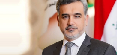 نەهرۆ ڕەواندزی  جێگری سەرۆكی لێژنەی نەوت و گاز لە ئەنجومەنی نوێنەرانی عێراق   لە دیمانەیەكی تایبەتدا لەگەڵ گۆڤاری گوڵان:    حكومەتی هەرێمی كوردستان دەستپێشخەری كردووە و نەرمیی نواندووە بۆ دەستپێكردنەوەی هەناردەی نەوت، بەڵام بەغدا جددی نییە و دۆسیەكەی بە ش