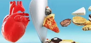 كيف تؤثر اللحوم المعالجة والحلويات على صحة القلب؟