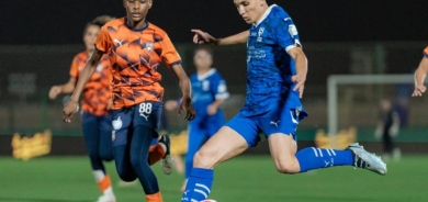 كچە كوردێك بۆ دوو وەرز پەیوەندی بە یانەی نەسر كرد