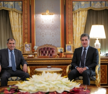 نێچيرڤان بارزانى، سه‌رۆكى هه‌رێمى كوردستان، پێشوازيى له‌ به‌ڕێز حه‌سه‌ن محه‌مه‌د زه‌مان باڵيۆزى ده‌وڵه‌تى كوێت له‌ عێراق، كرد.