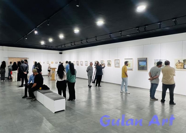 هونەرمەند (نەژاد كەوكەز)پێشانگەیەكی تایبەتی شێوەكاریی كردەوە