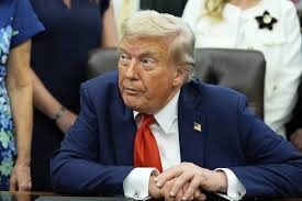 ترمب: الكثير من الأميركيين «يرغبون في ديكتاتور»