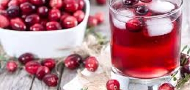 علاج فعال لالتهاب المسالك البولية... فوائد عصير التوت البري