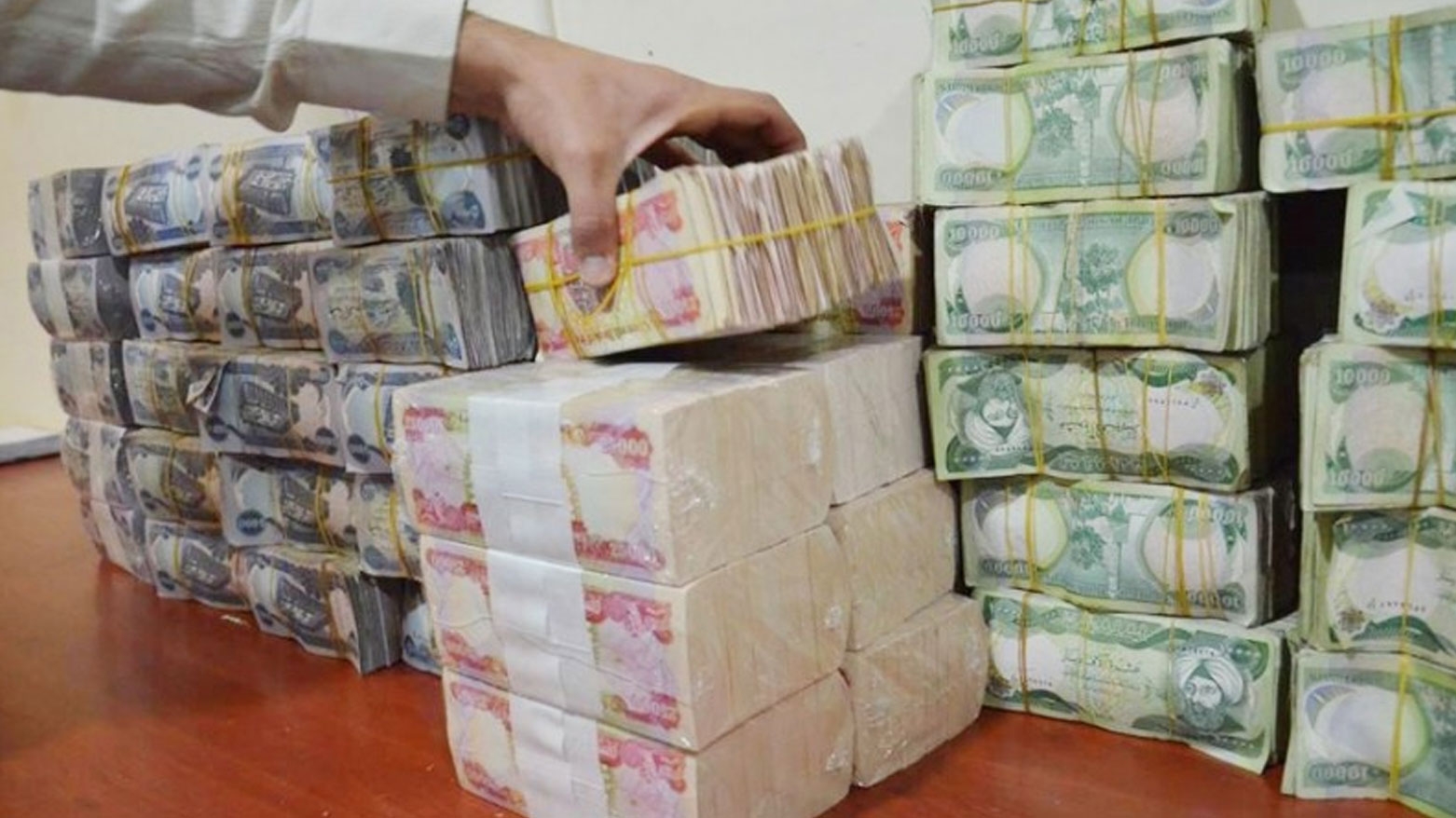 المالية الاتحادية تودع 690 مليار دينار في حساب إقليم كوردستان البنكي