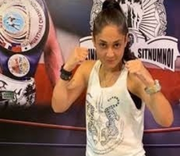 دیارنەمانی زۆرەملێی نیلوفەر حاجیان چالاکی مافی ئافرەتان و پاڵەوانی کیک بۆکسێن