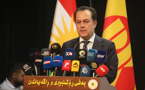 د.سالار عوسمان  بەرپرسی بەشی ڕۆشنبیری و ڕاگەیاندنی پارتی دیموكراتی كوردستان:     بازنەی گفتوگۆ سەلماندنی پێكەوە بیركردنەوە تێز و تێفكرینی پارتی دیموكراتی كوردستانە بۆ چارەسەركردنی كێشەكان