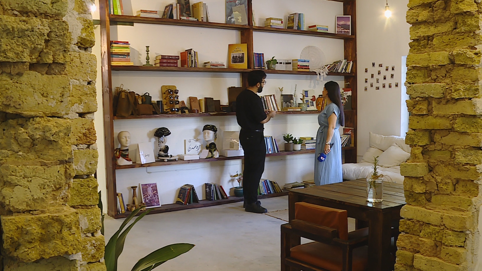 Hejmarek ciwan yek ji kevintirîn xaniyên Hewlêrê dikin navendeke çandî