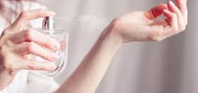 عطرك قد يحميك من الإصابة بالخرف