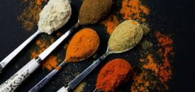 نوع من بهارات الطبخ يعزز المناعة ويقوي العظام... تعرّف عليه