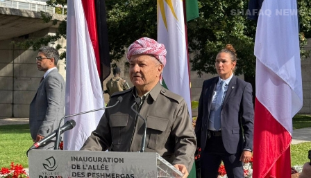 فەرەنسا.. سەرۆک بارزانی پەردەی لەسەر تابلۆی پێشمەرگە لادا