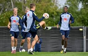 كيف سيُعيد سلوت تشكيل هجوم ليفربول ليستفيد من قدرات إيزاك؟