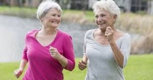 نصائح ذهبية لتعزيز صحة المرأة مع التقدم في العمر