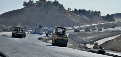 إعادة تأهيل وتبليط طريق (كەسنه‌زان – گومەسبان) الاستراتيجي بالعاصمة أربيل