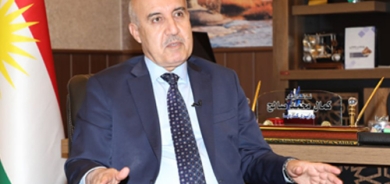 كەمال محەمەد ساڵح  وەزیری كارەبا و وەزیری سامانە سرووشتییەكان (بە وەكالەت) بۆ گوڵان:  وەزارەتی سامانە سرووشتییەكان لەپێناو دابینكردنی مووچەی مووچەخۆرانی هەرێمی كوردستان، نەرمی و پابەندییەكی باشی نیشانی وەزارەتی نەوتی فیدڕاڵی داوە..