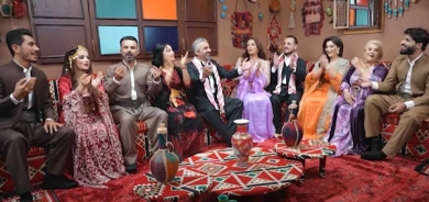 کلیپێک دە هونەرمەند کۆدەکاتەوە