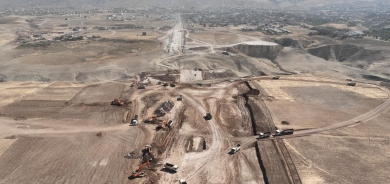 Rêvebera Komeleya Lêkolînên Ziman û Çandê (DILKURD) Canan Yildirim bal kişand ser astengî û taktîkên ku ji aliyê rêveberiyên dibistanan ve li dijî hilbijartina waneya zimanê Kurdî tên bikaranîn. Li gorî Yildirim, rêveber hestên olî yên malbatan bikar tîni