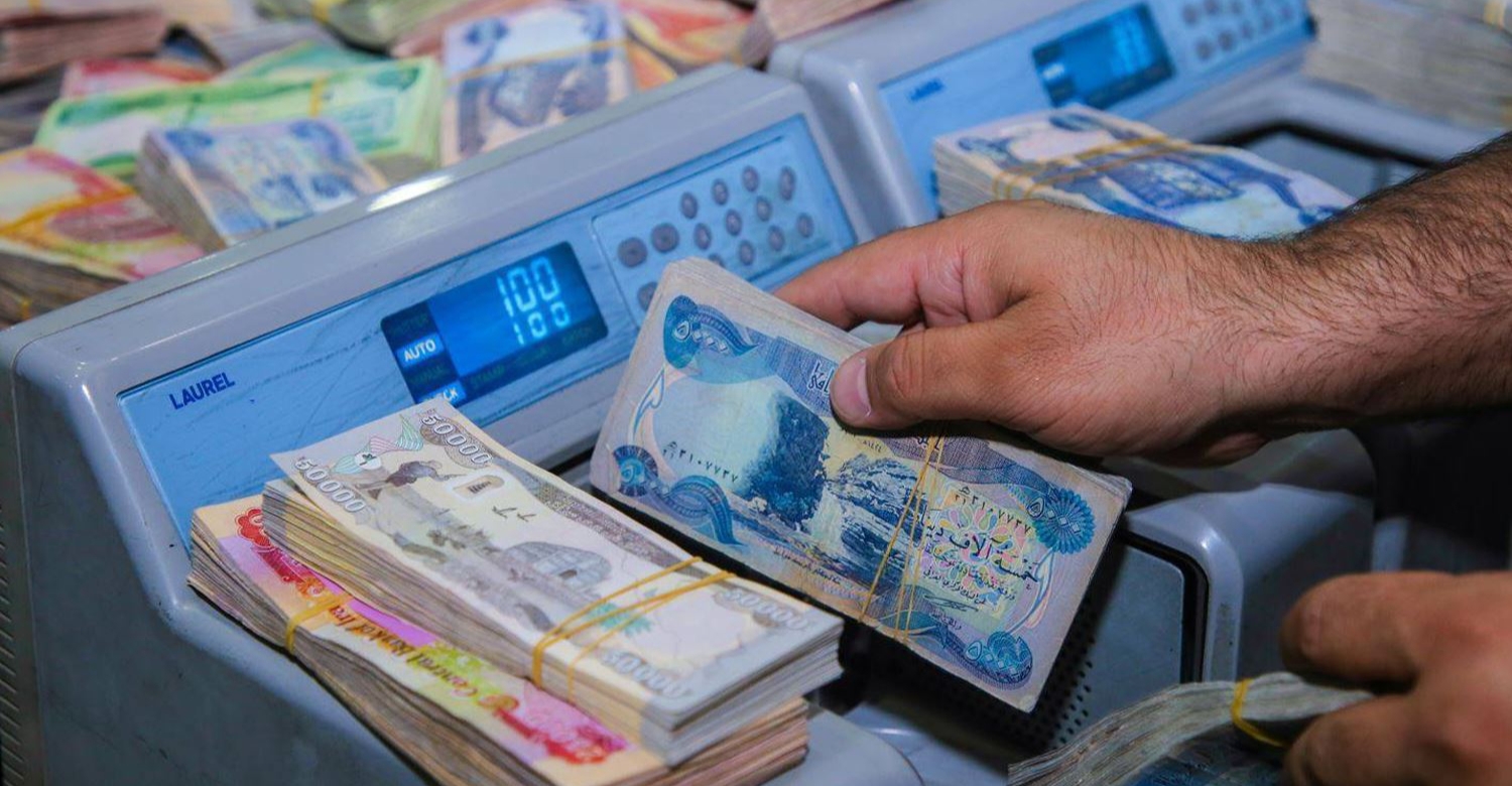 حكومة إقليم كوردستان تسلم قائمة رواتب الموظفين لشهر آب للمالية العراقية