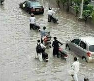 بەهۆی لافاوێکی کوشندە و بەربڵاو لە پاکستان، ژمارەی کوژراوان و ئاوارەبوون بەرز دەبێتەوە