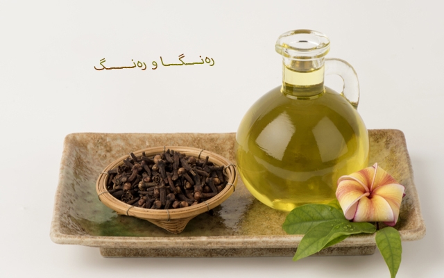 زەیتی مێخەك بۆ پاراستنی نینۆكەكان