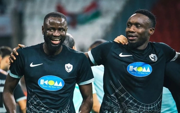 Li ser formayên Amedsporê êdî nivîsa bi Kurdî heye