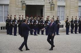 «الخميس الأسود» في فرنسا ينذر بخريف حافل بالاحتجاجات