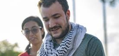 محكمة أميركية تأمر بترحيل الناشط الفلسطيني محمود خليل إلى سوريا أو الجزائر