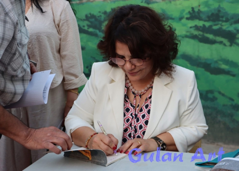 فرمێسك مستەفا شانۆنامەی(گوڵە تووتن)ی بڵاوكردەوە