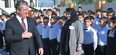 مسرور بارزاني يشيد بصمود معلمي كوردستان ويؤكد مستقبل مشرق للطلاب