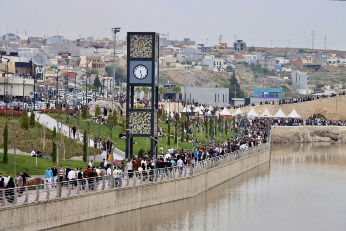 Parlamenterê Zaxoyê: Projeyên hikûmetê li Zaxoyê bi hezaran derfetên kar ji bo xelkê bajêr peyda kirine