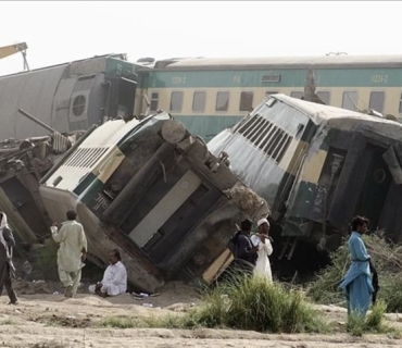 هێرشی تەقینەوەی بۆمبێکی چێندراو بۆ سەر شەمەندەفەرێكی نەفەر هەڵگر
