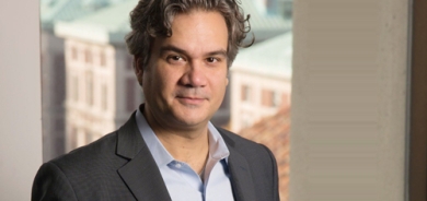 پڕۆفیسۆر ئەلێكساندەر كوولی  پسپۆڕ و تایبەمەند لە حوكمڕانیی گلۆباڵی لە زانكۆی كۆلۆمبیا بۆ گوڵان:     نەتەوەی بێ دەوڵەت دەبێت بە هاوسەنگی مامەڵە لەگەڵ جەمسەرگیریی زلهێزەكان بكات و باشتر كوالێتیی حوكمڕانیی هەرێمەكەی بەهێز بكات