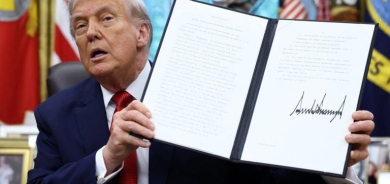 ترامب يوقع أمرا بشأن بيع تيك توك والإدارة الأمريكية تقدر قيمته بنحو 14 مليار دولار