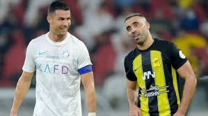 رونالدو يحطم رقم حمد الله ويصبح الهداف التاريخي للنصر