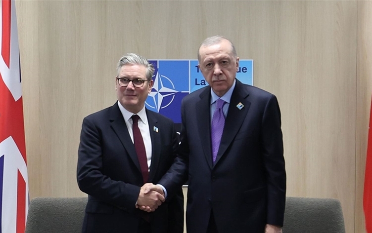 Starmer û Erdogan rewşa Xezeyê nirxand