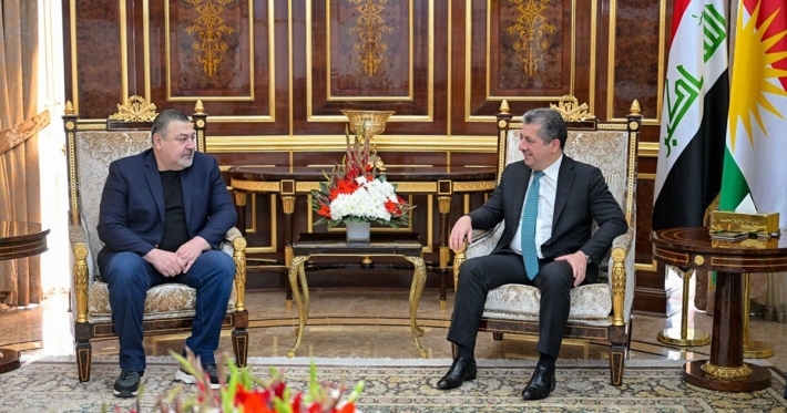 رئيس الحكومة يستقبل الأمين العام للمؤتمر الوطني العراقي