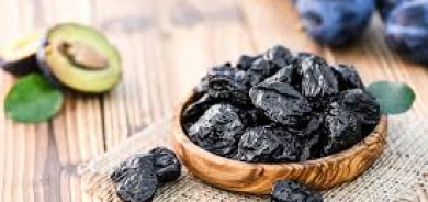 ما الوقت المثالي لتناول البرقوق المجفف لخسارة الوزن والهضم والطاقة؟