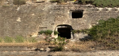 گۆڕدەخمە لە ئەشكەوتەكانی كوردستاندا